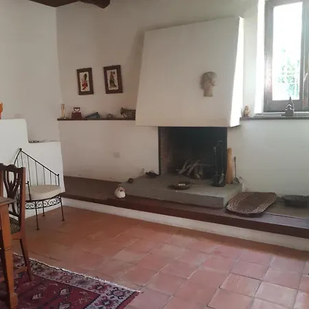 Casa Modigliani * SantʼAgata deʼ Goti