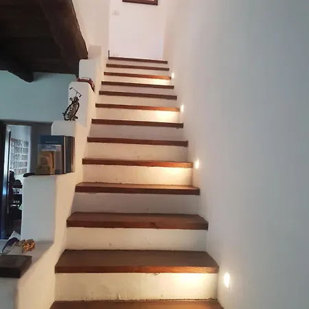 Casa Modigliani * SantʼAgata deʼ Goti